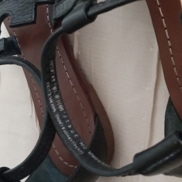 Tory Burch Phoebe Sandals - Picture 6 of 6